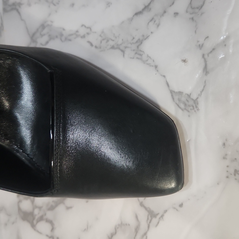Louis Vuitton Black womens Pumps size italy 37 = us size 7 - Picture 9 of 11